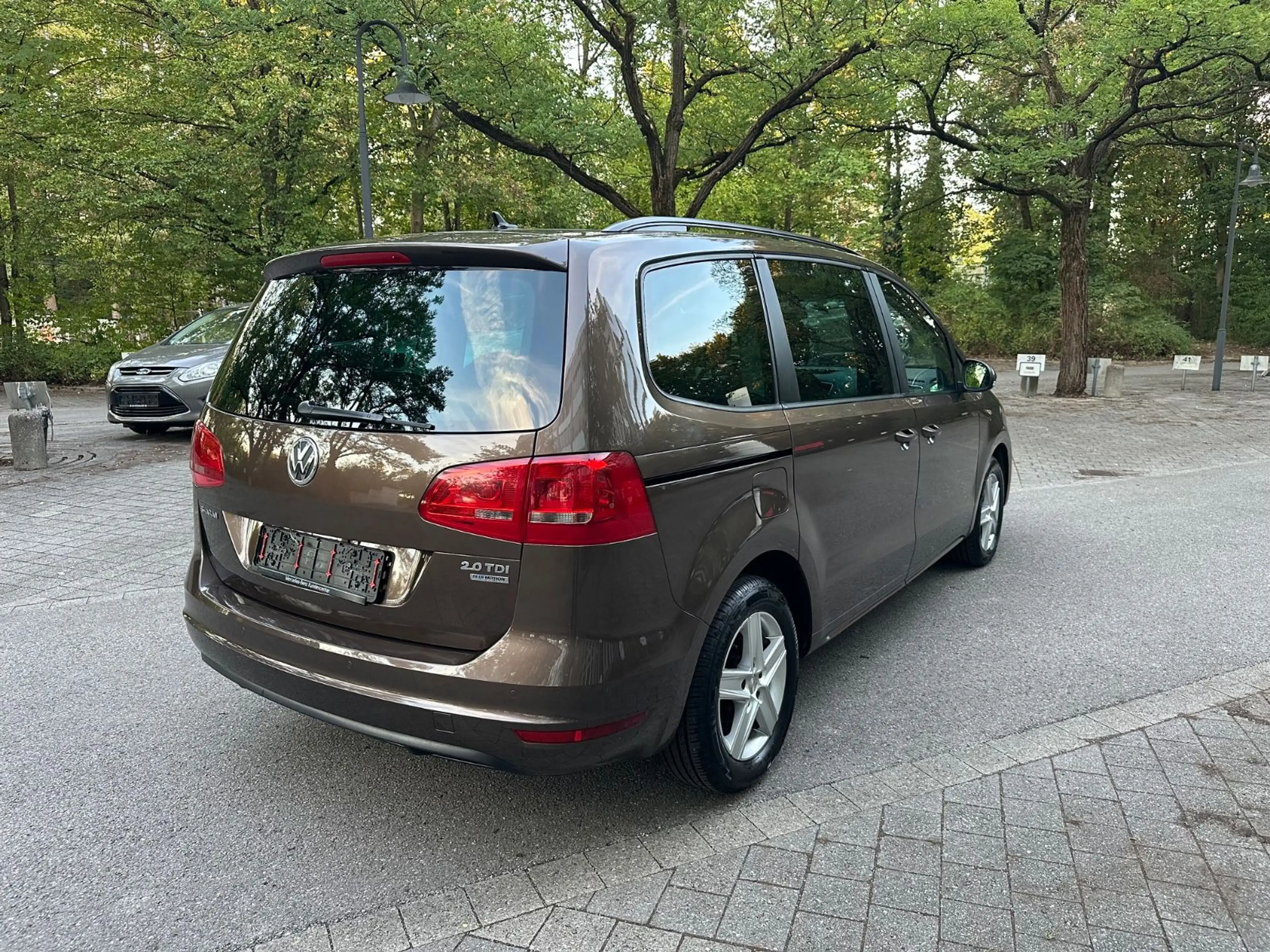Volkswagen Sharan Trendline BMT — photo 6