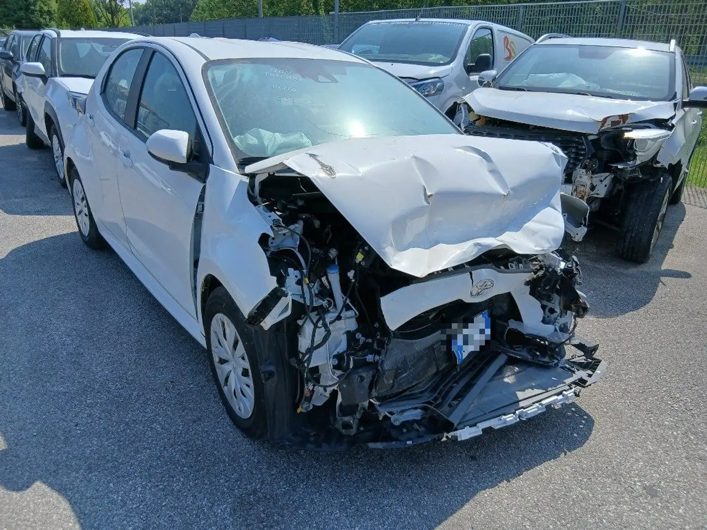 Toyota Yaris 1.0 5 porte Bianco - 1