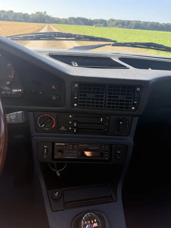 BMW 525e, foto 12