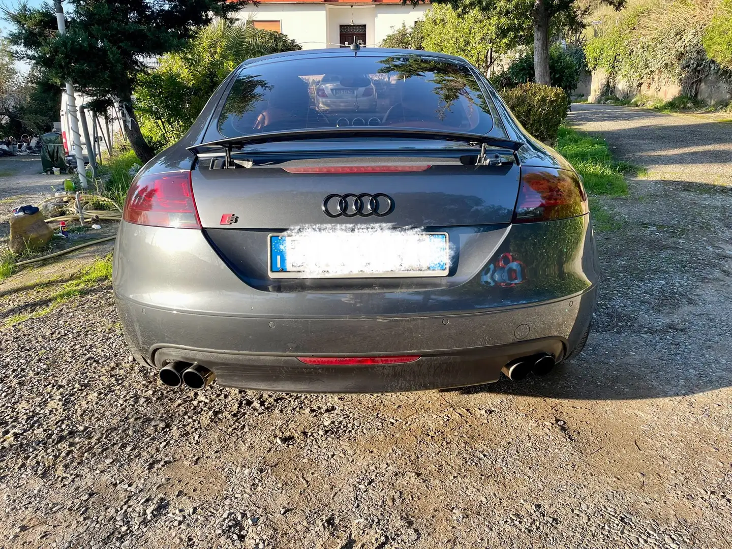 Audi TT Coupe 2.0 tfsi Advanced Šedá - 2