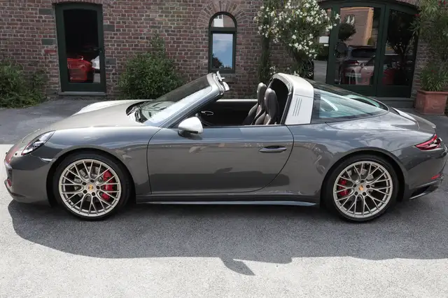 Porsche 991