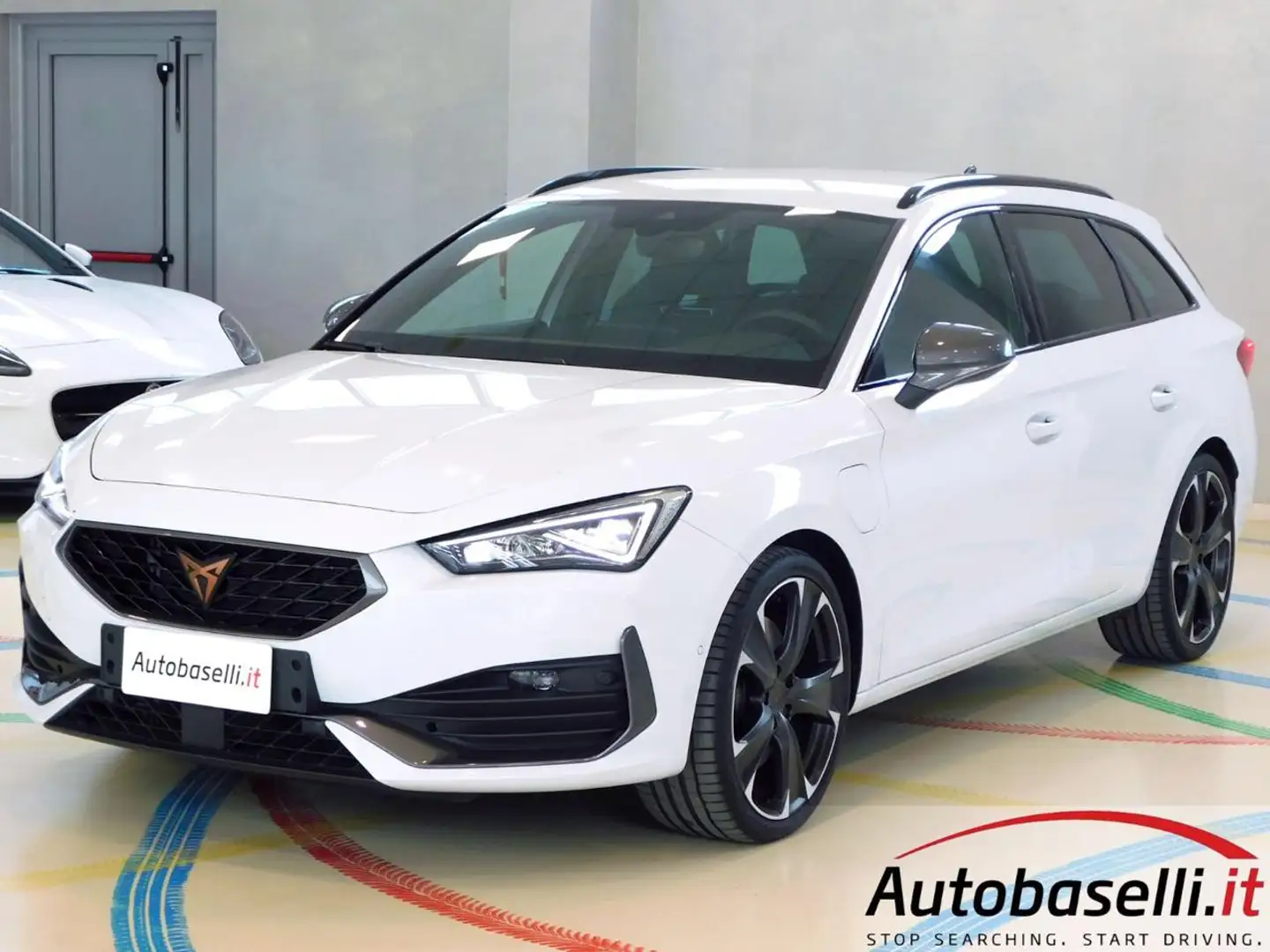 CUPRA Leon SPORTSTOURER 1.4 E-HYBRID 245CV DSG VZ Blanc - 2