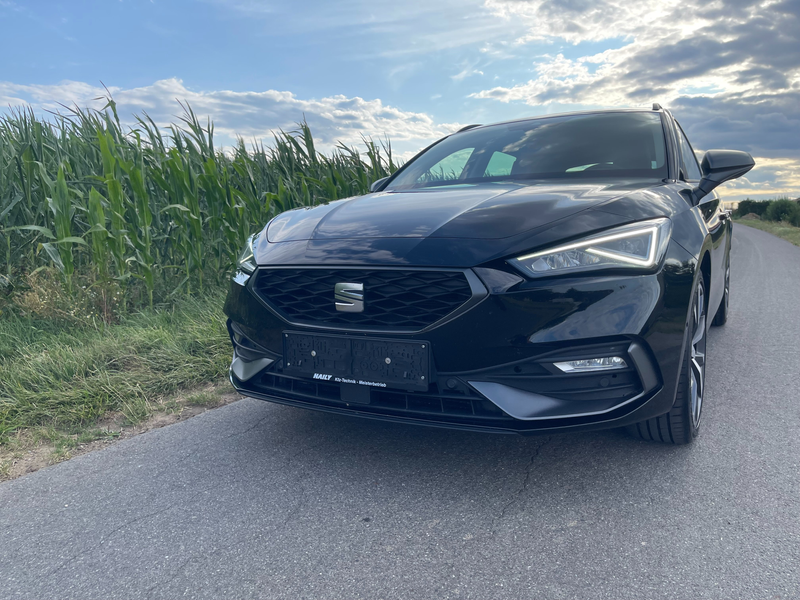 SEAT Leon FR — photo 2
