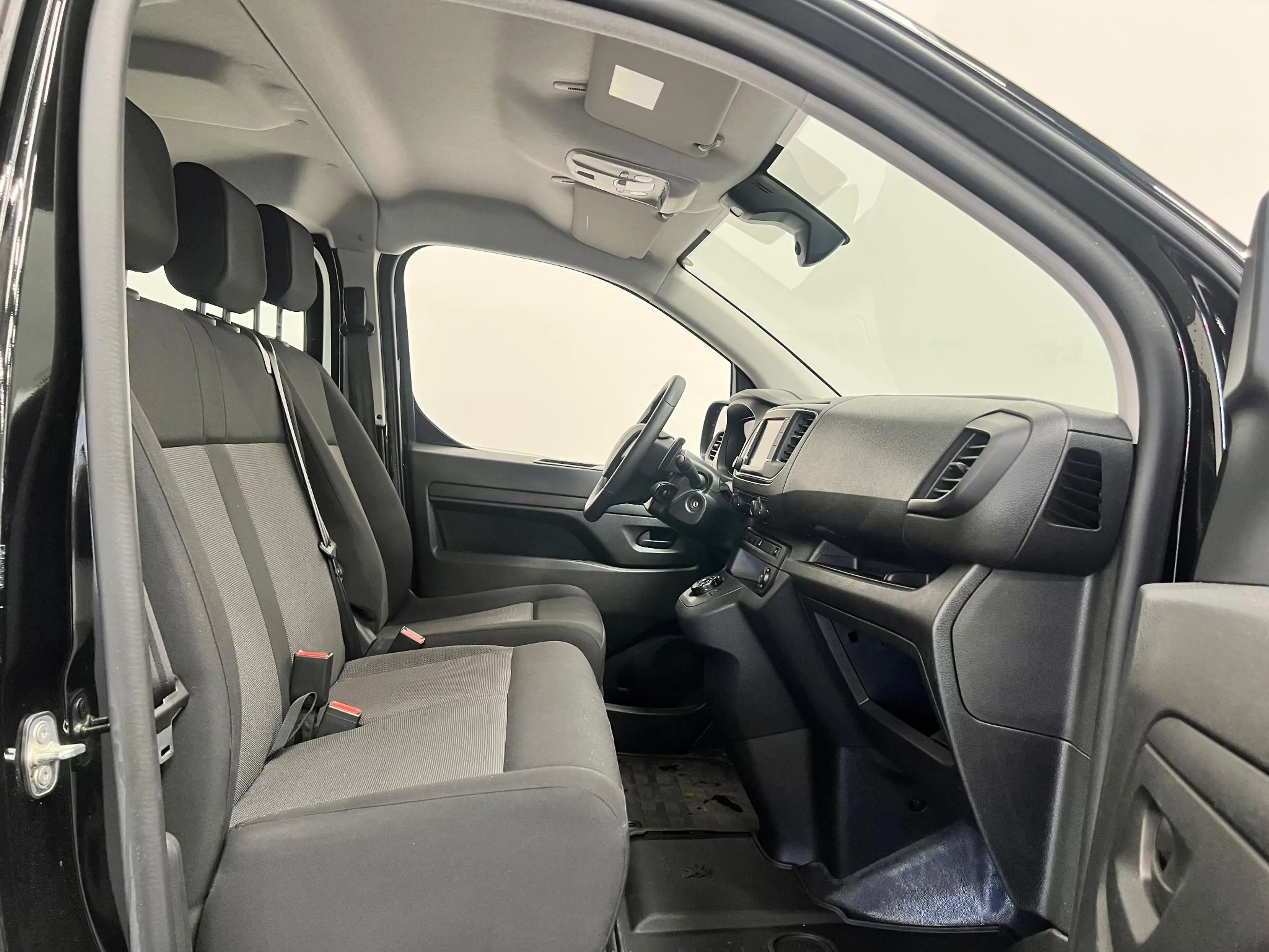 Peugeot Expert 2.0 BlueHDI 145PK Dubbele Cabine Automaat Airco Bl — photo 13