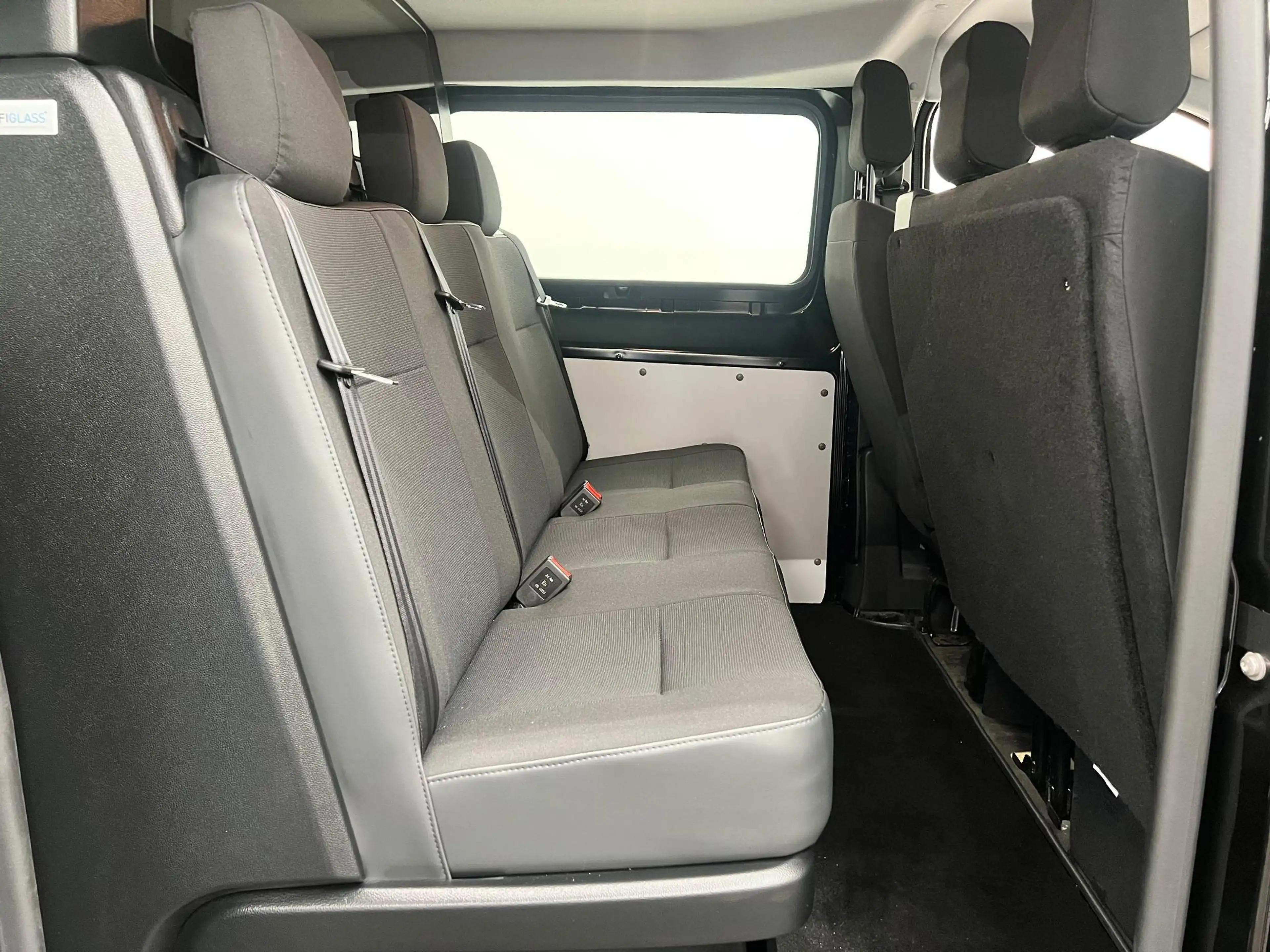 Peugeot Expert 2.0 BlueHDI 145PK Dubbele Cabine Automaat Airco Bl — photo 11