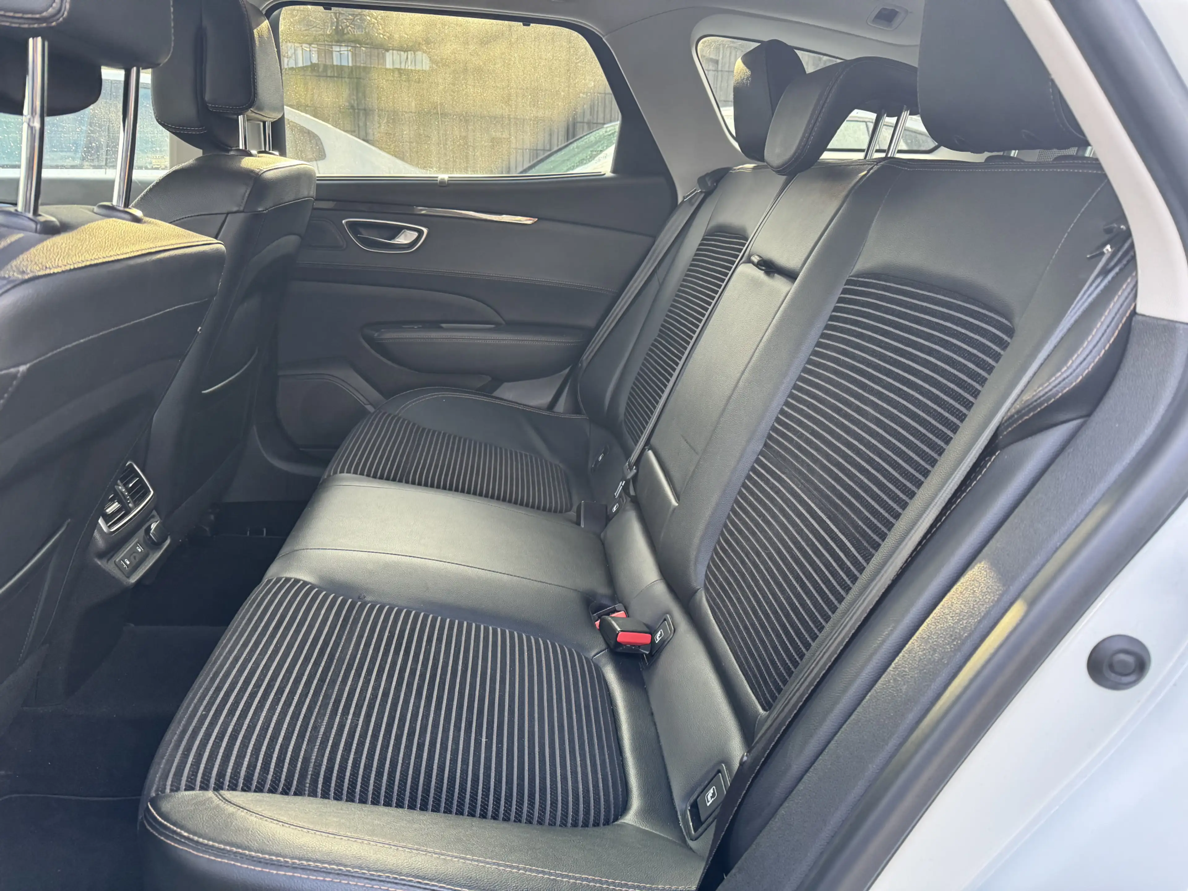 Renault Talisman Estate 1.7 Blue dCi S-Edition | Navi | Camera | Tr — photo 14
