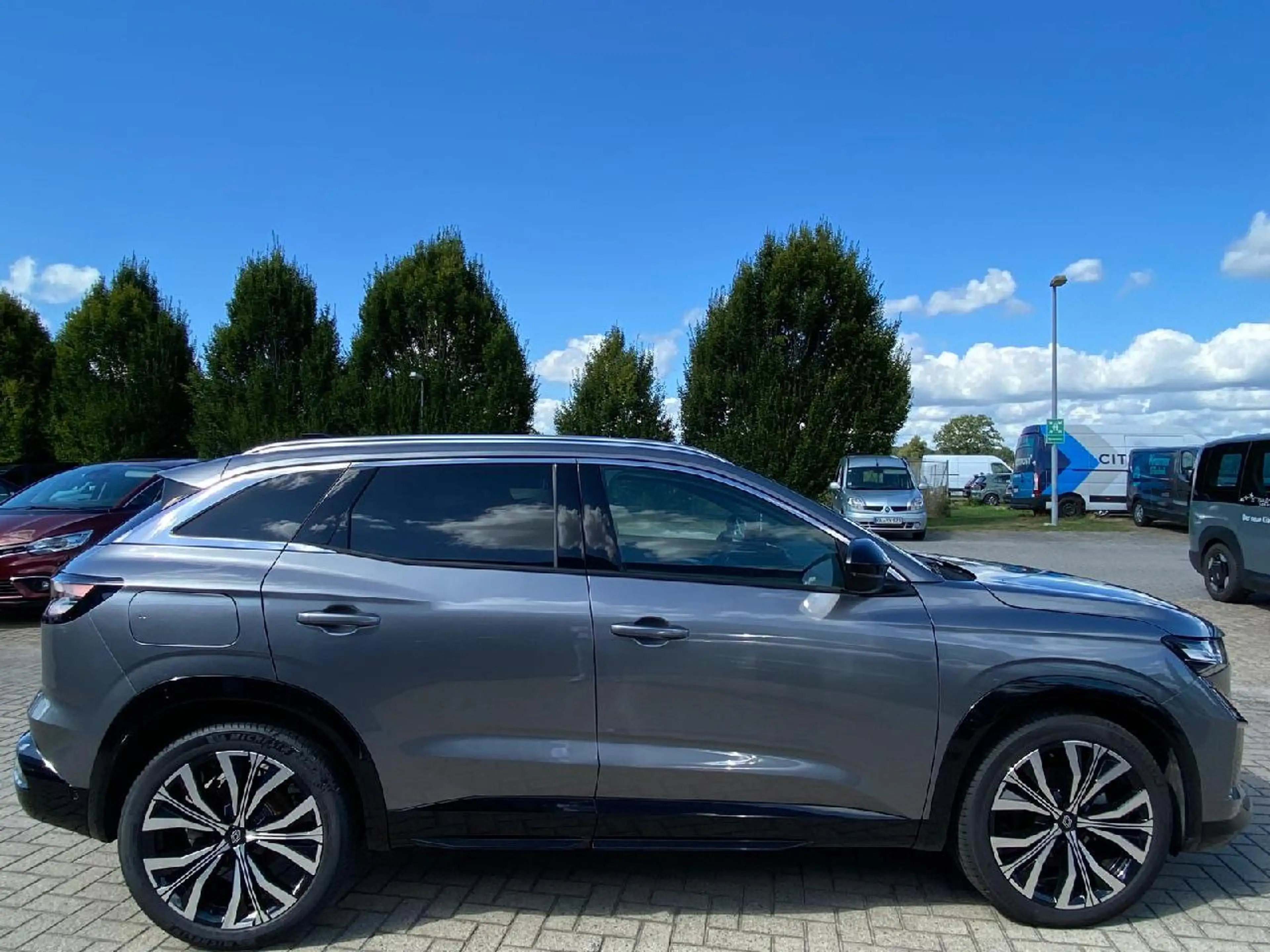 Renault Austral Techno Panorama*SHZ*LHZ*FSH*Navi — photo 4