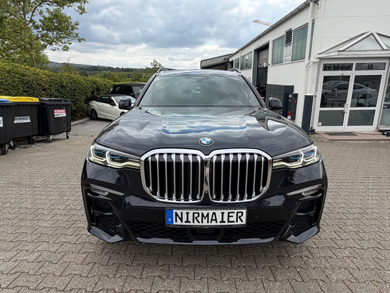 BMW X7 xDrive40i HeadUp, Gestik, Massage, Laser Voll — photo 2