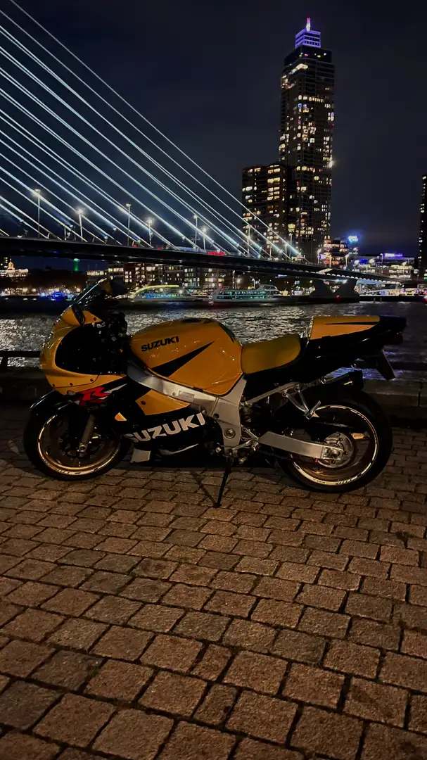 Suzuki GSX-R 600 SUZUKI GSXR 600 K1 *22k kilometers* Zwart - 2