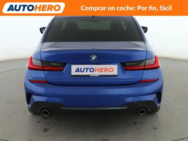 BMW 3 Series view 5
