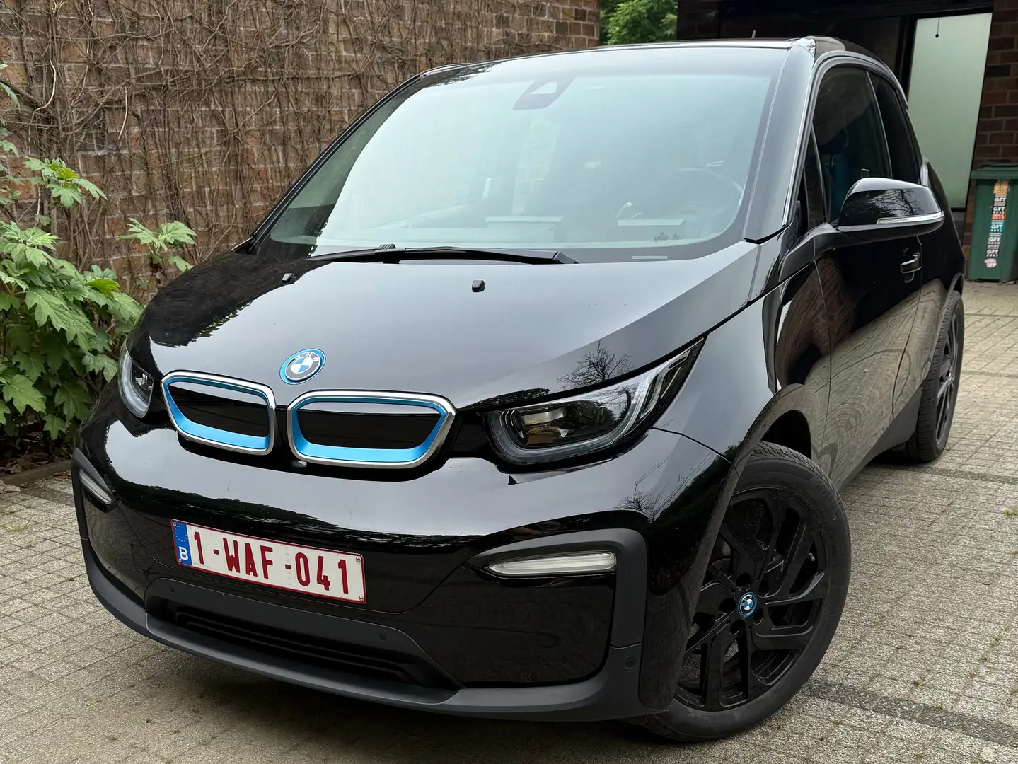 BMW i3 i3 (120 Ah) Fekete - 1