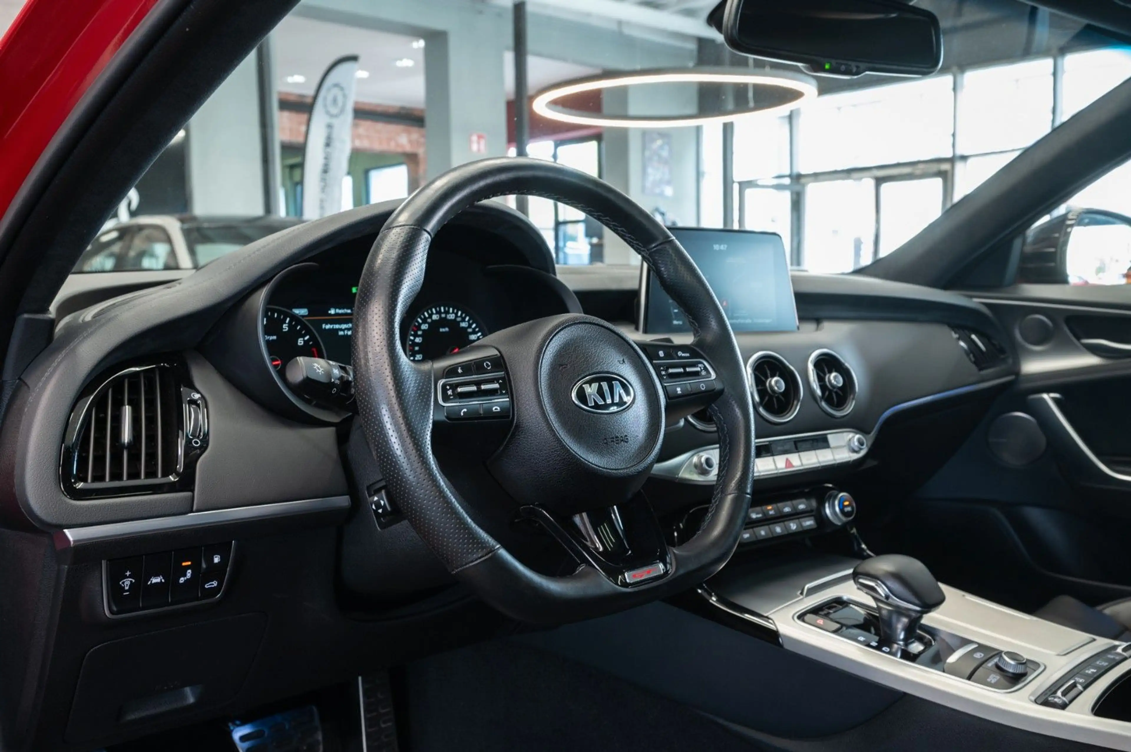 Kia Stinger GT 3.3 V6 4WD|HEAD-UP|PANO|H&K|BREMBO — photo 11