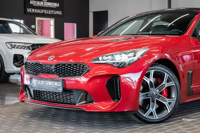 Kia Stinger view 3
