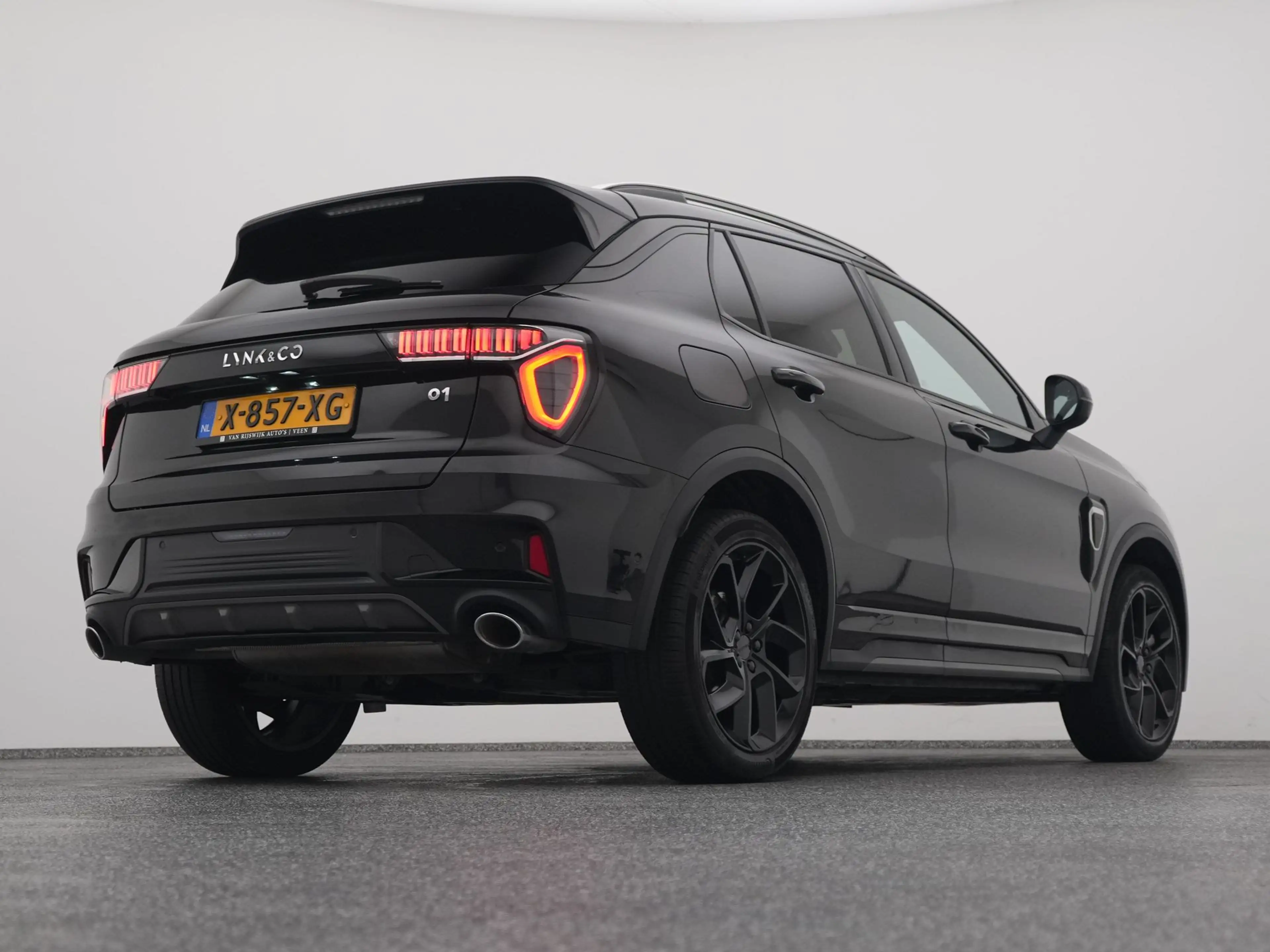 Lynk & Co 01 1.5 Plug-in Hybrid | 360° | BLACK | ZWARTE HEMEL | — photo 16