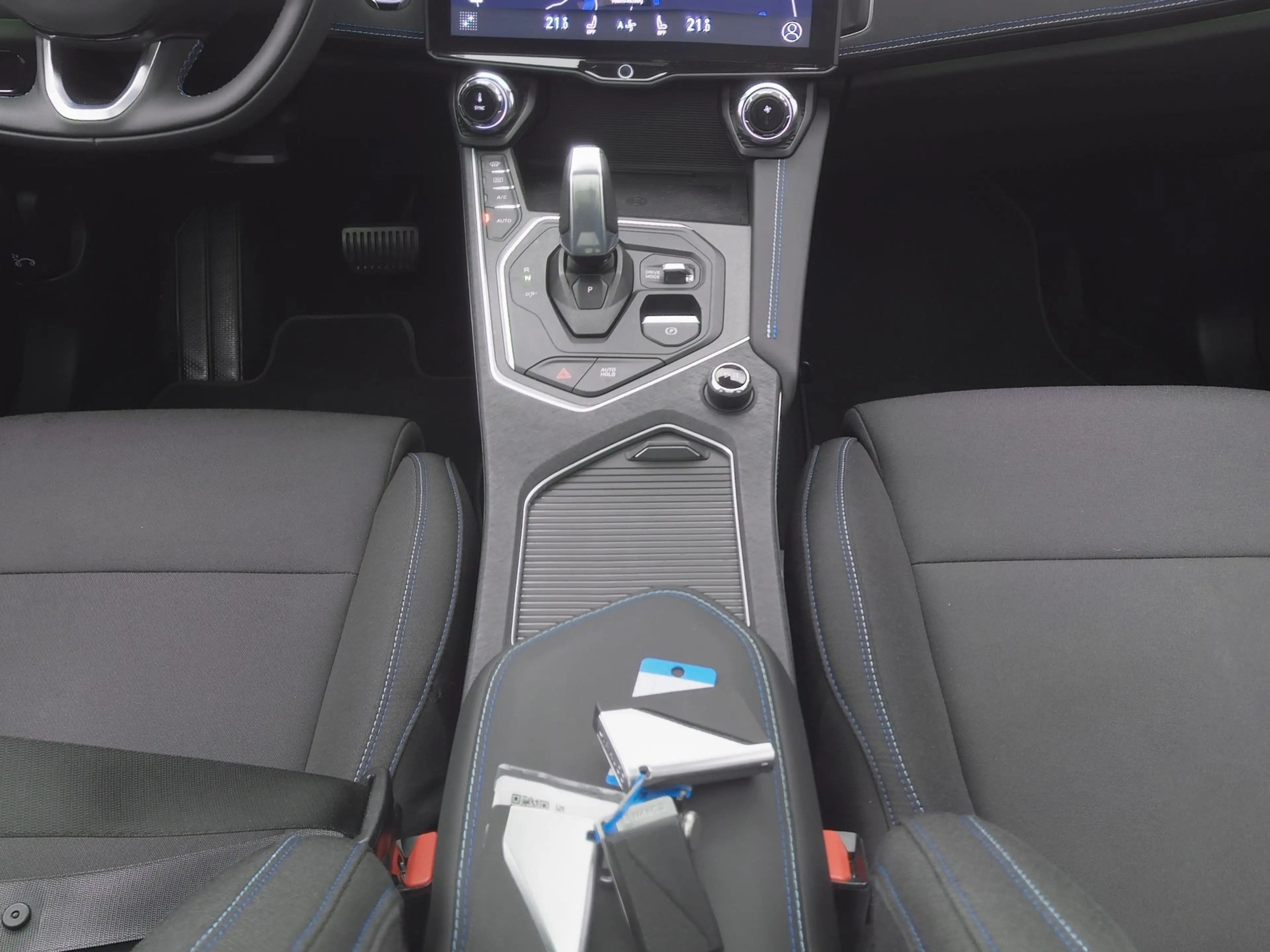 Lynk & Co 01 1.5 Plug-in Hybrid | 360° | BLACK | ZWARTE HEMEL | — photo 12
