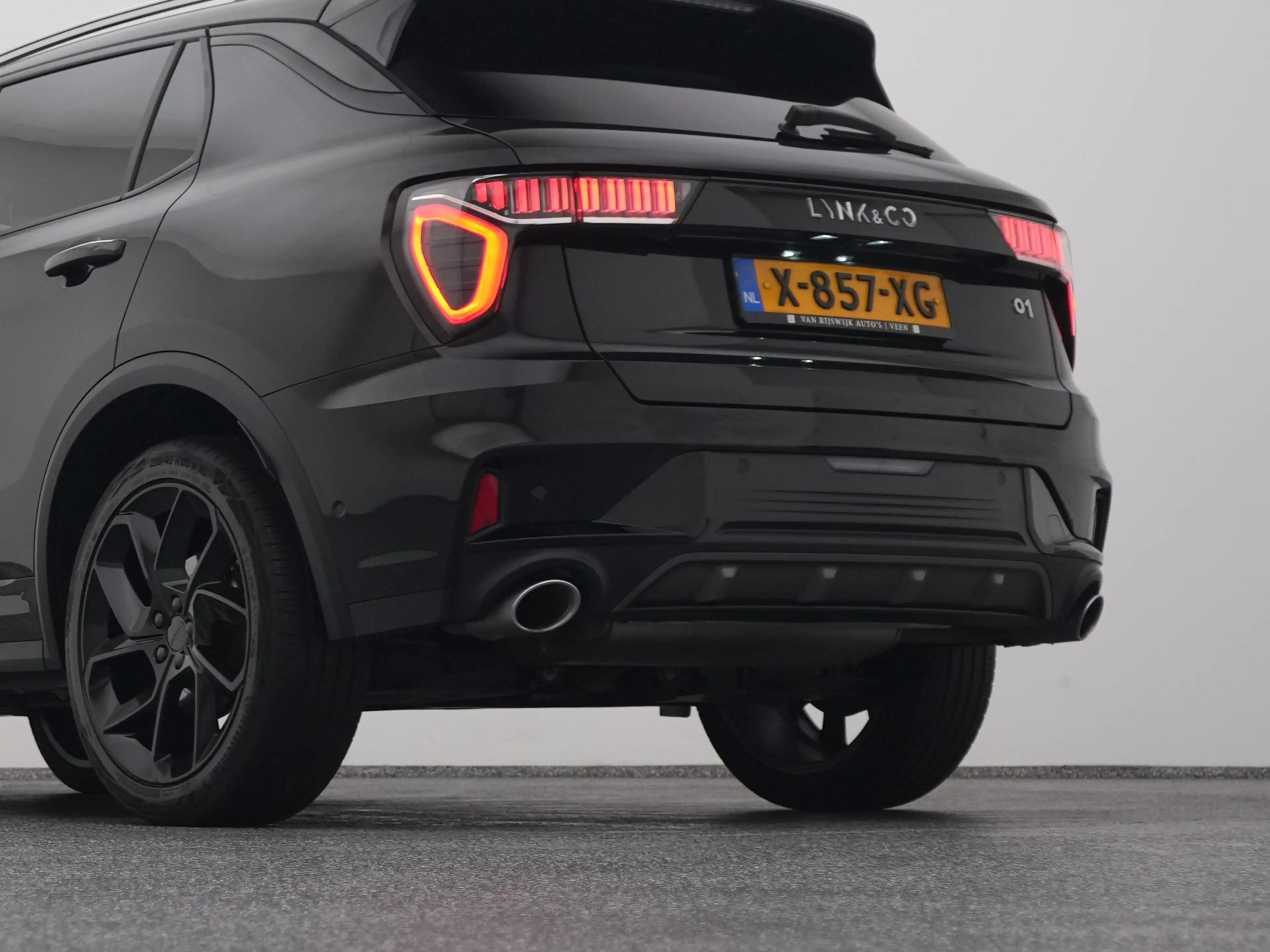 Lynk & Co 01 1.5 Plug-in Hybrid | 360° | BLACK | ZWARTE HEMEL | — photo 22
