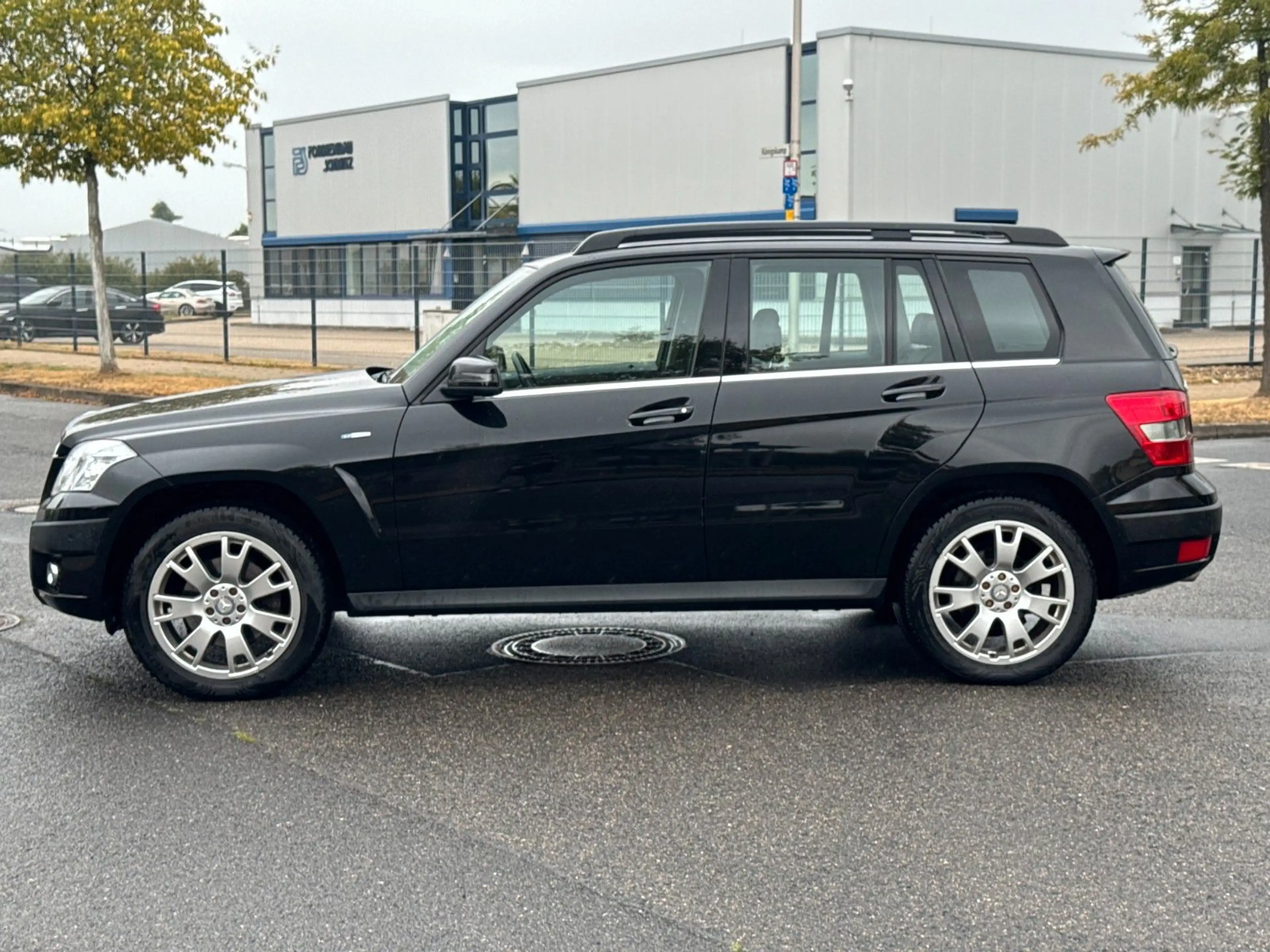 Mercedes-Benz GLK 220 GLK220 BlueEfficiency 4Matic*Autom.*Leder*1-Hand — photo 2