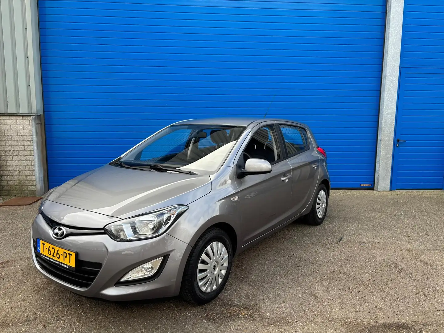 Hyundai i20 1.2i Business Edition Gris - 1