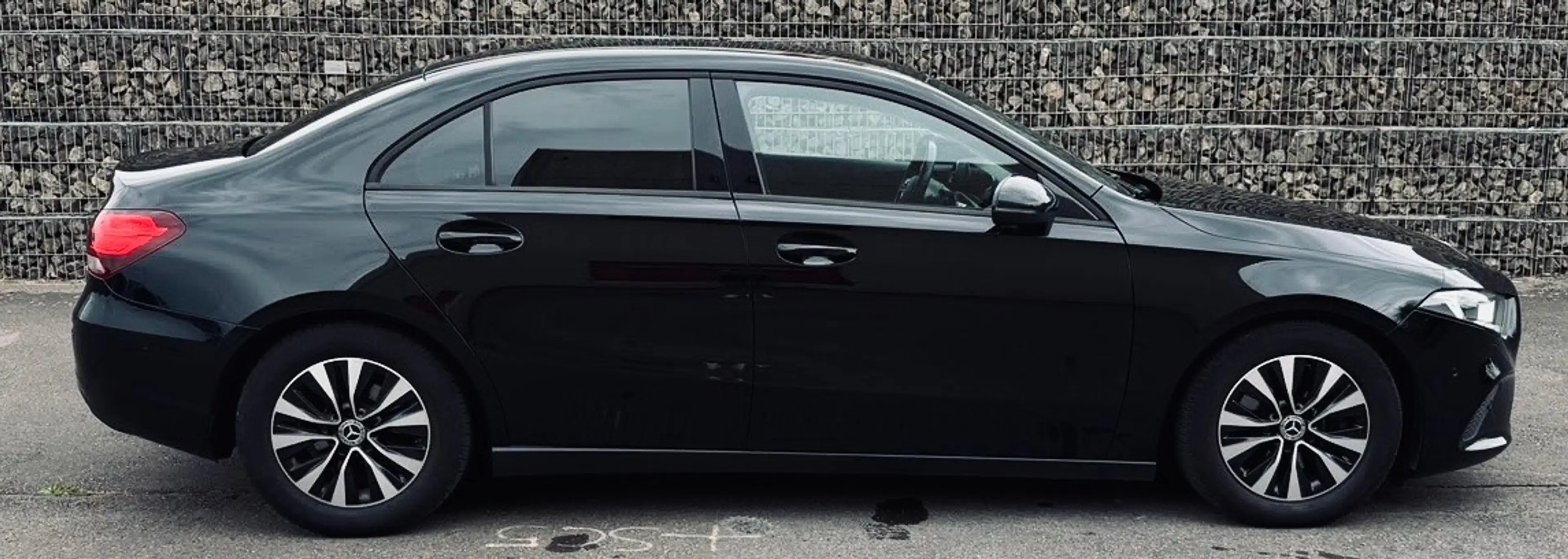 Mercedes-Benz A 180 A 180 d Business//Moteur 2.0 // Garantie 12 Mois✅✅ — photo 4