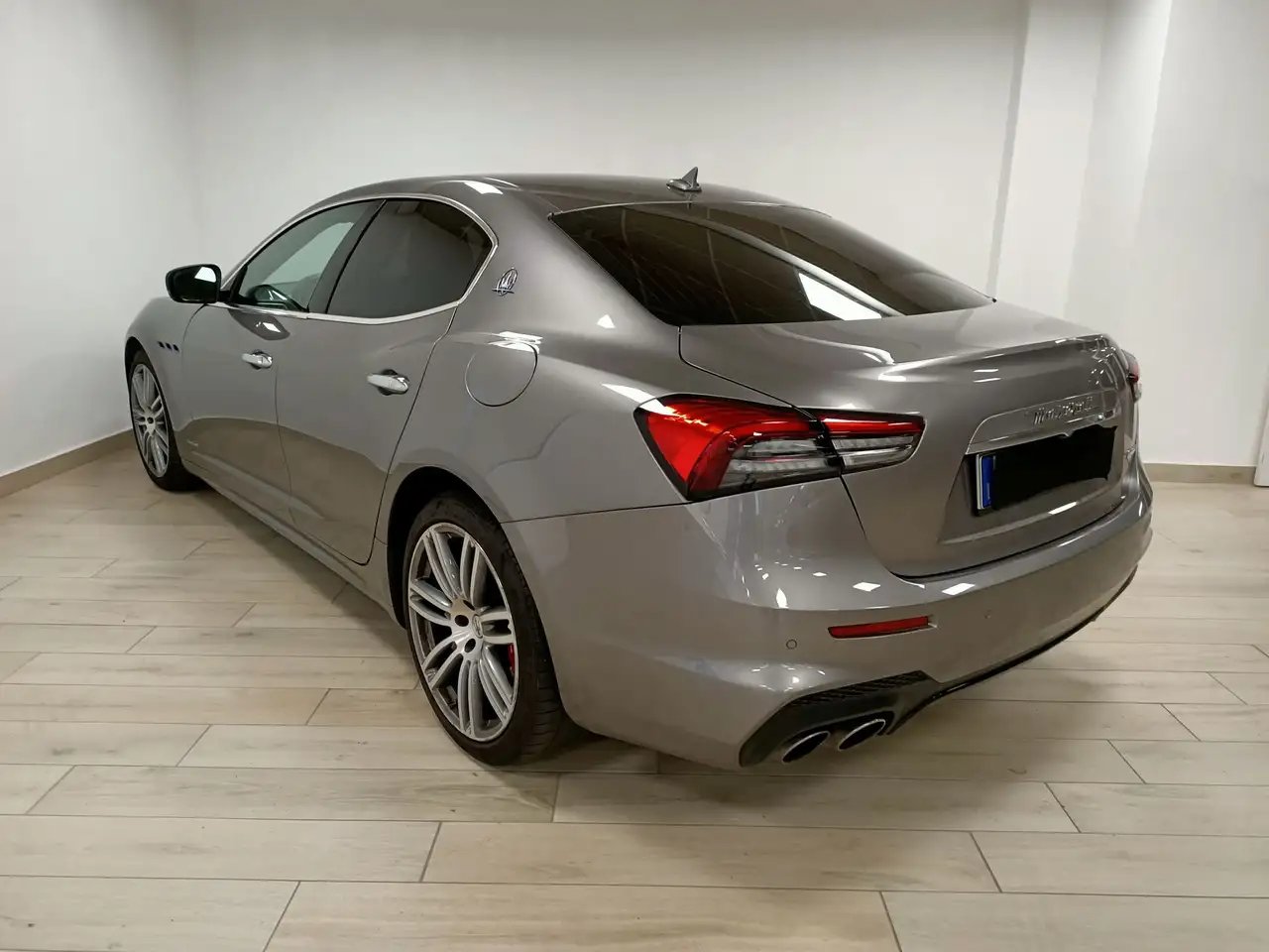Maserati Ghibli 2021