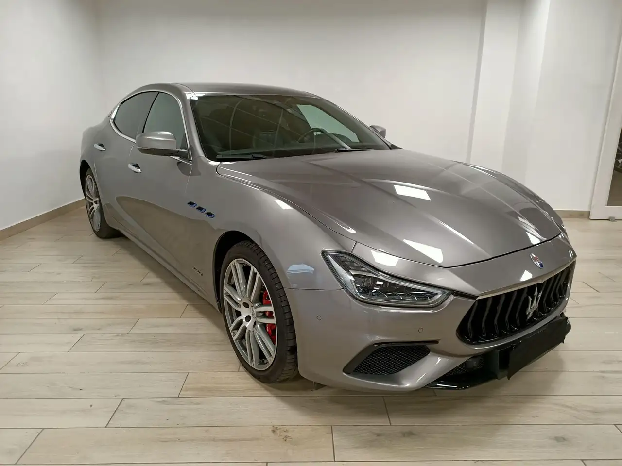 Maserati Ghibli 2021