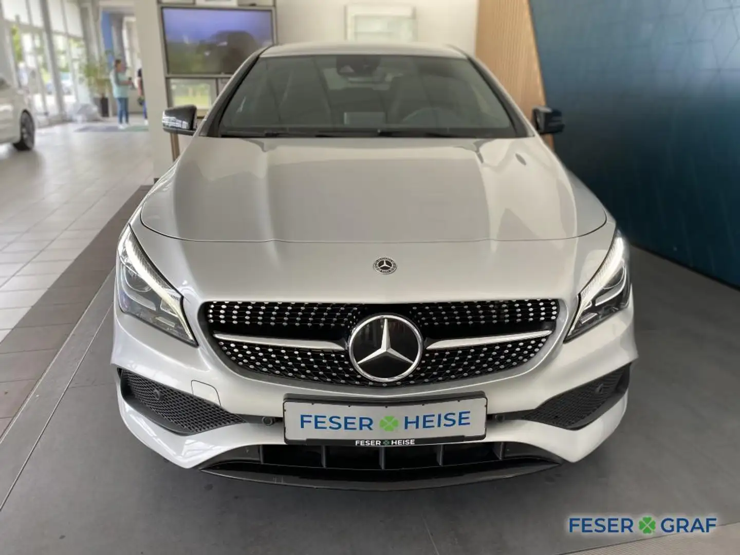 Mercedes-Benz CLA 220 d AMG Line Navi*SHZ*Leder*RFK*Tempomat* Silber - 2