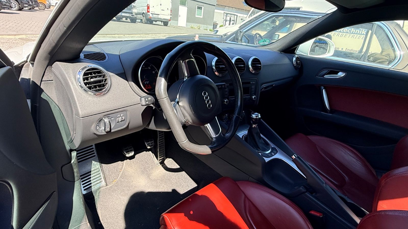 Audi TT Coupe/Roadster 2.0 TFSI Coupe — photo 7