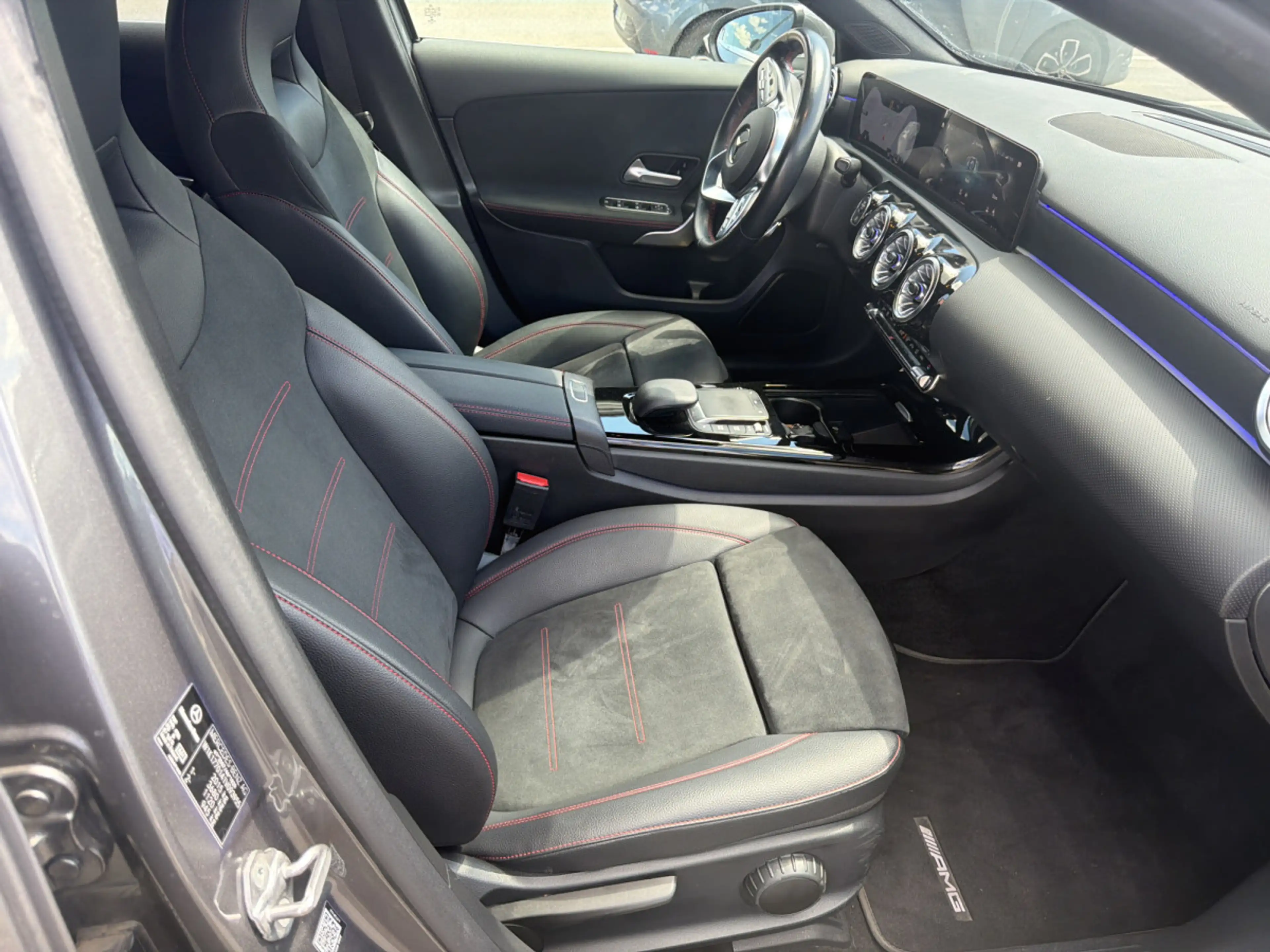 Mercedes-Benz A 220 AMG LINE 190CV — photo 11
