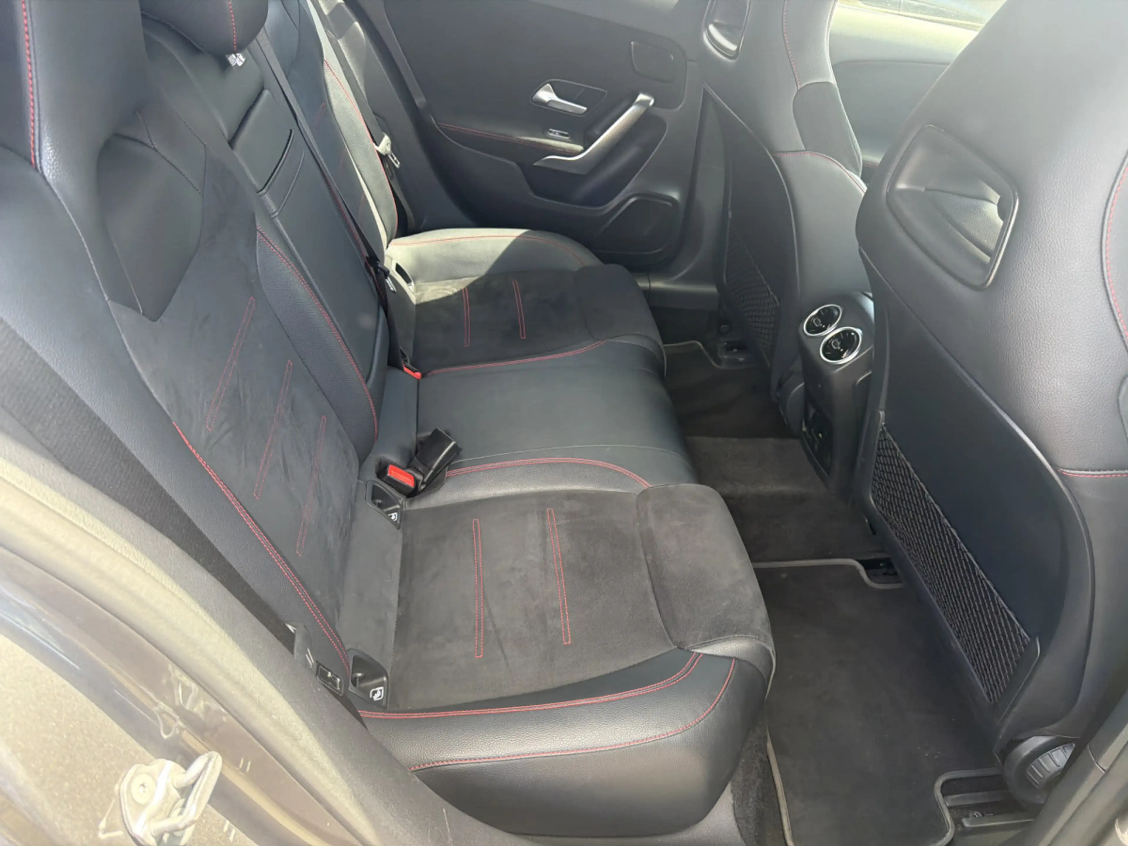 Mercedes-Benz A 220 AMG LINE 190CV — photo 10