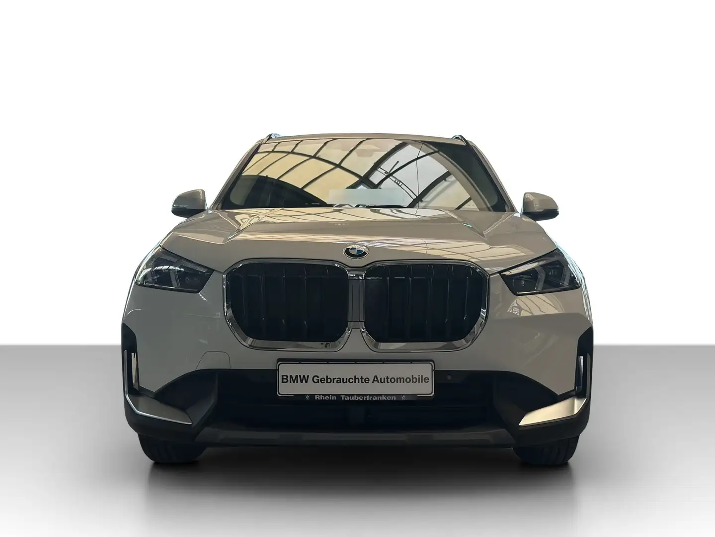 BMW X1 sDrive 18i NaviProf*AHK*LED*SHZ*Parkassist Weiß - 2