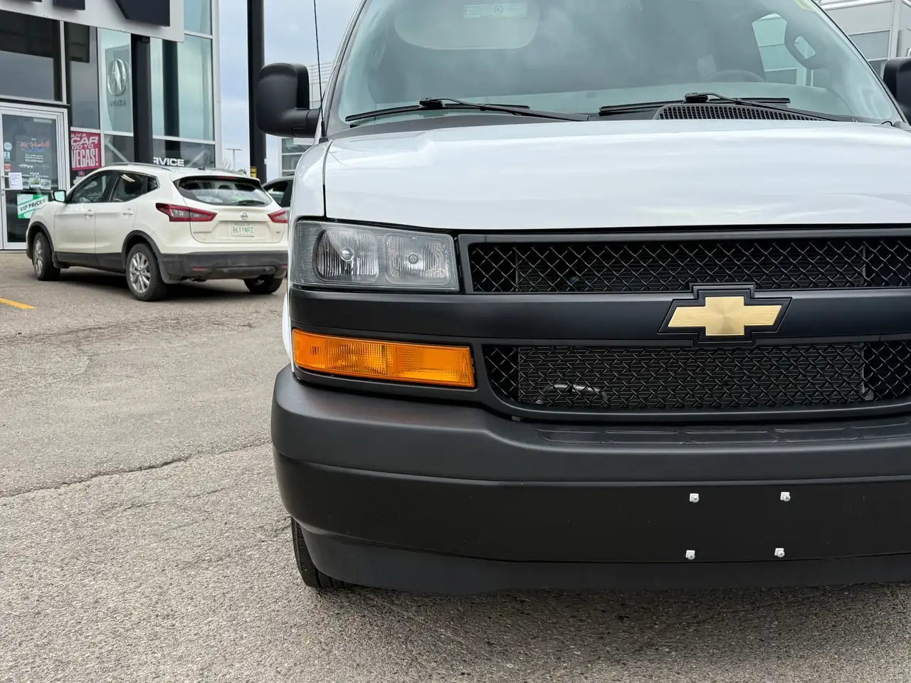 Chevrolet Express Passenger снимка Chevrolet Express Passenger