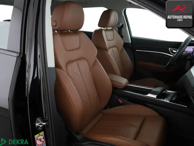 Audi Q8 E-Tron view 11