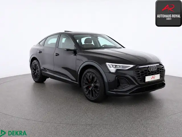 Audi Q8 E-Tron view 7