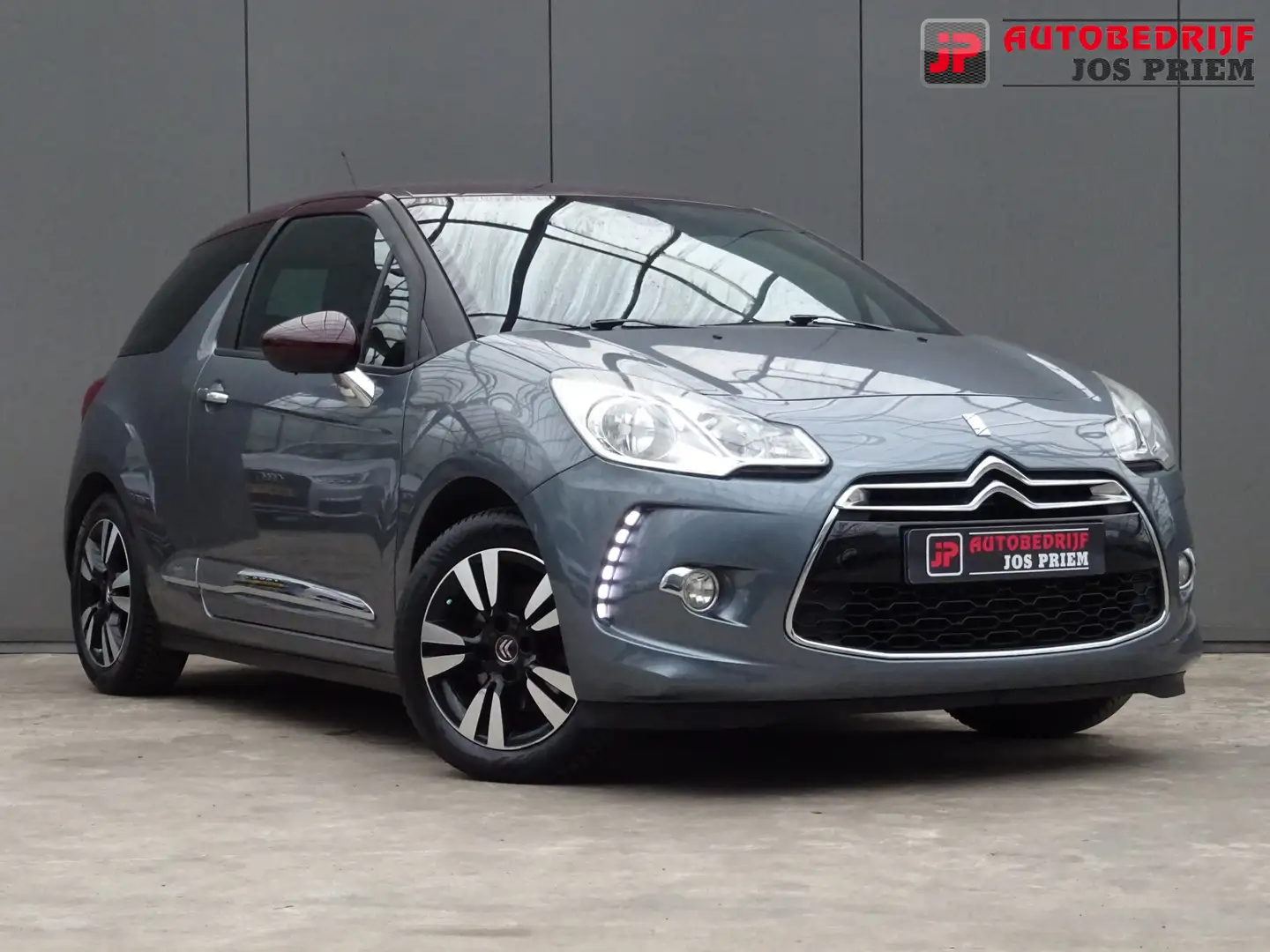 Citroen DS3 1.6 So Chic * 4 SEIZOENSBANDEN * TREKHAAK !! Grau - 2