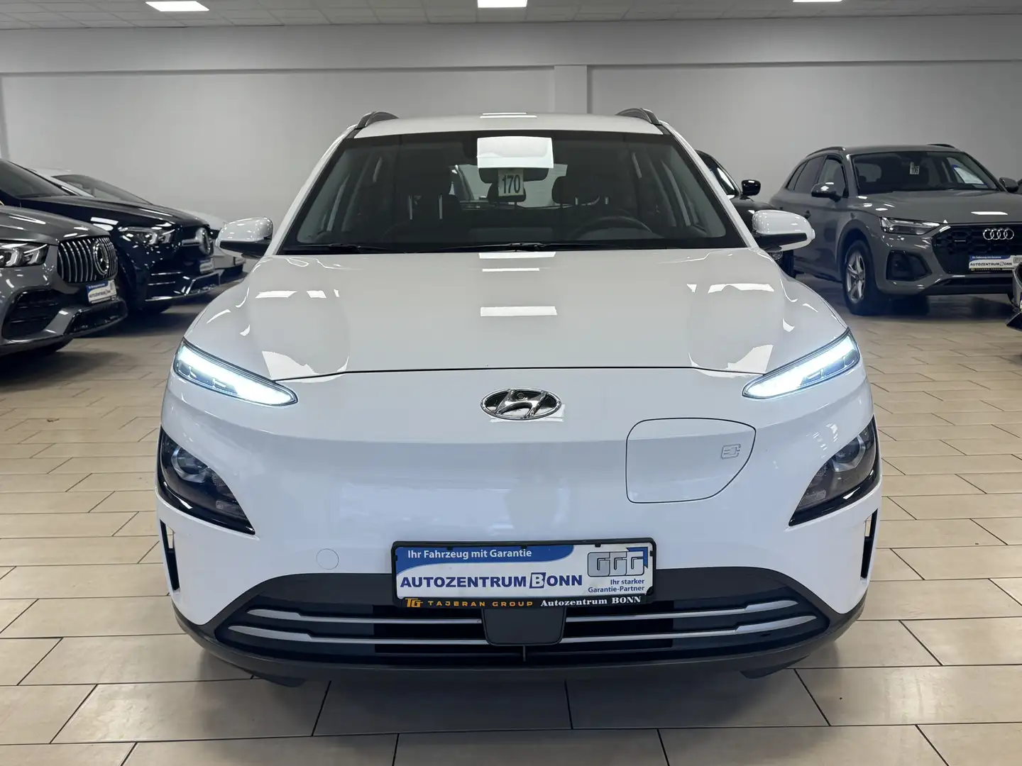 Hyundai KONA Select Elektro 2WD*ACC*R-Cam*CarPlay*SHZ* Blanc - 2