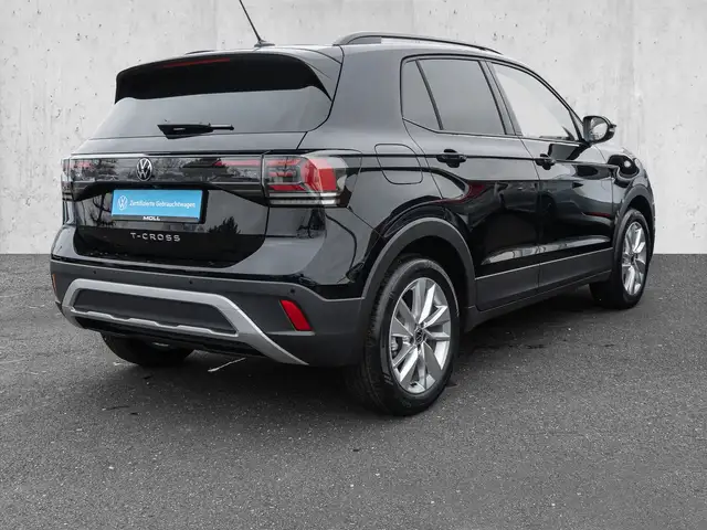 Volkswagen T-Cross view 4