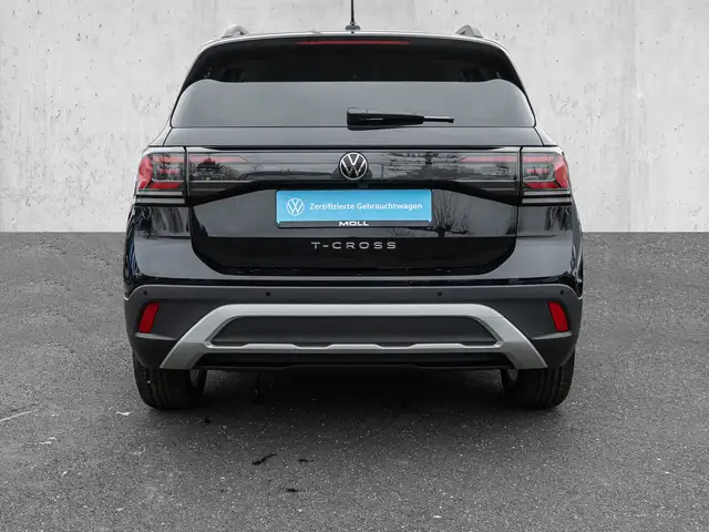 Volkswagen T-Cross view 6