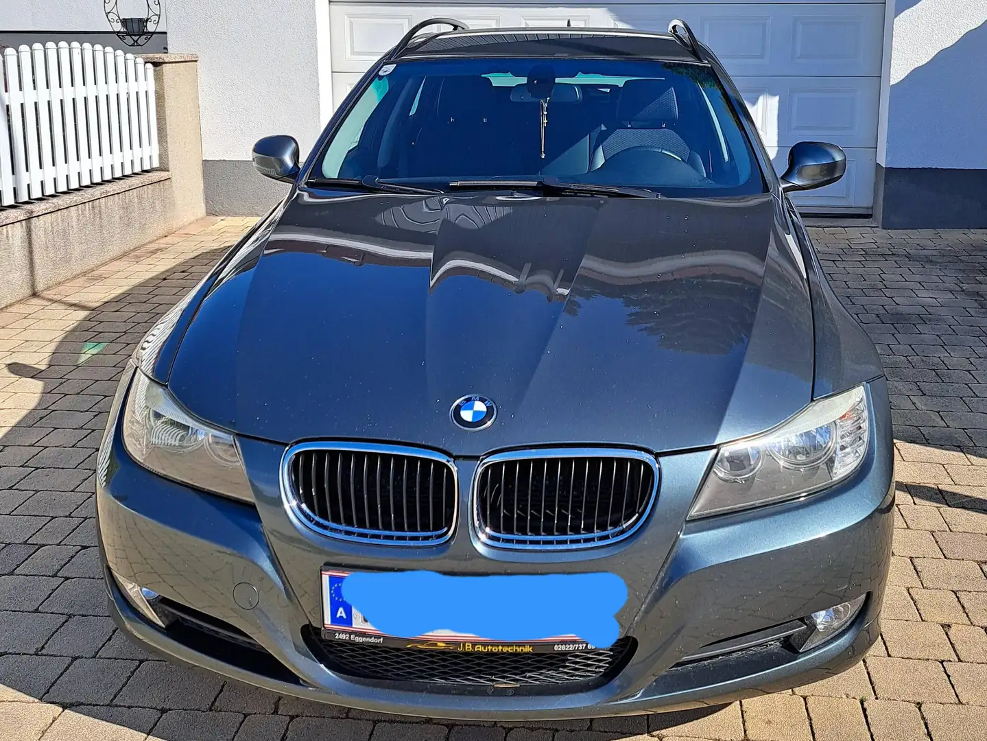 BMW 318 318d Touring - 1