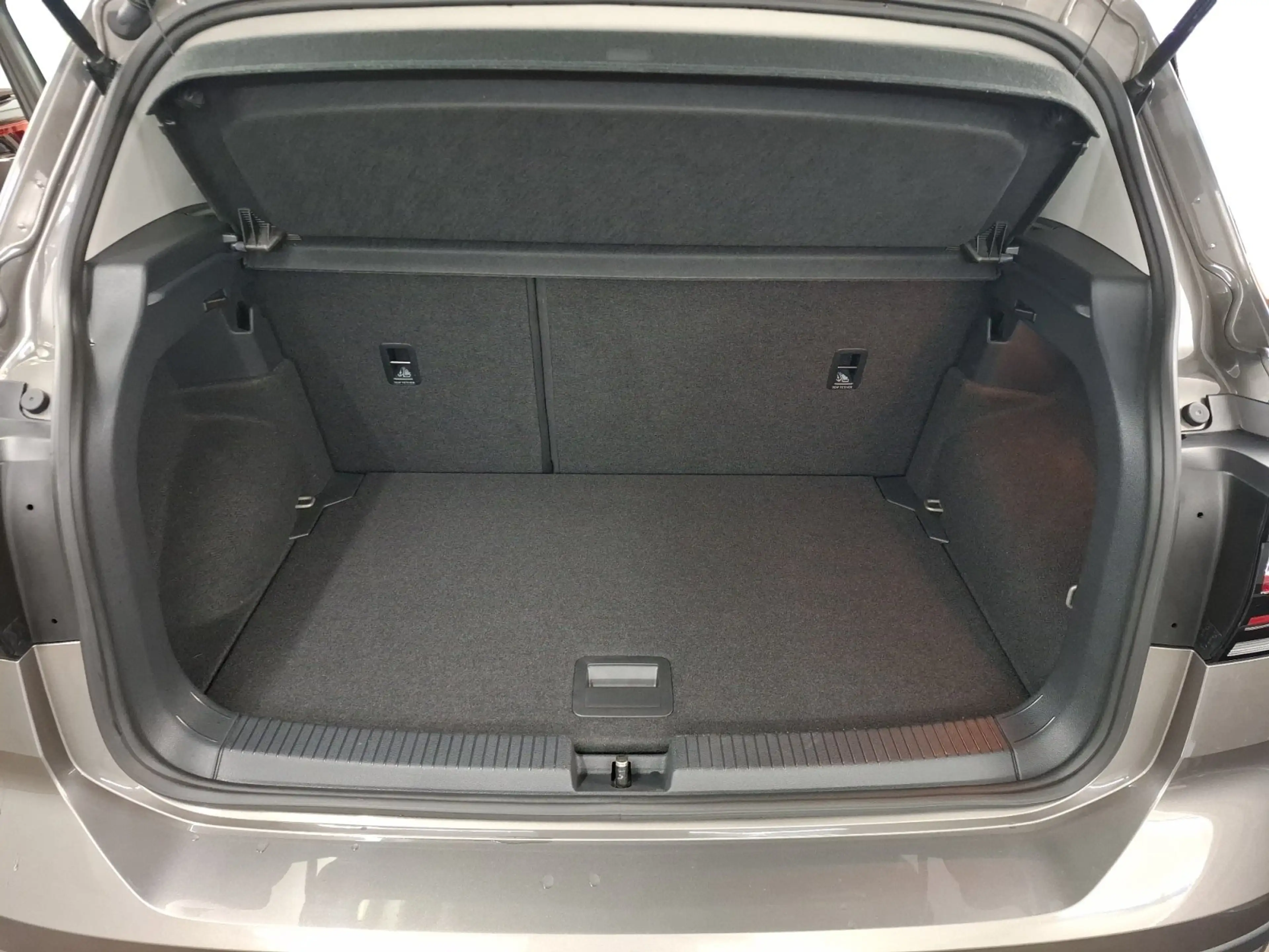 Volkswagen T-Cross Active 1.0 TSI AHK ACC CarPlay Navi — photo 13