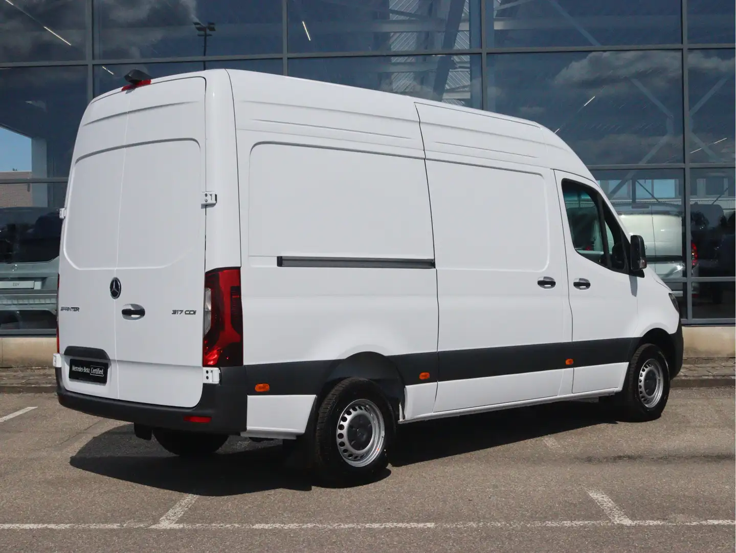 Mercedes-Benz Sprinter 317 CDI L2H2 Select | AIRCO/CAMERA/2x SCHUIFDEUR/S Wit - 2