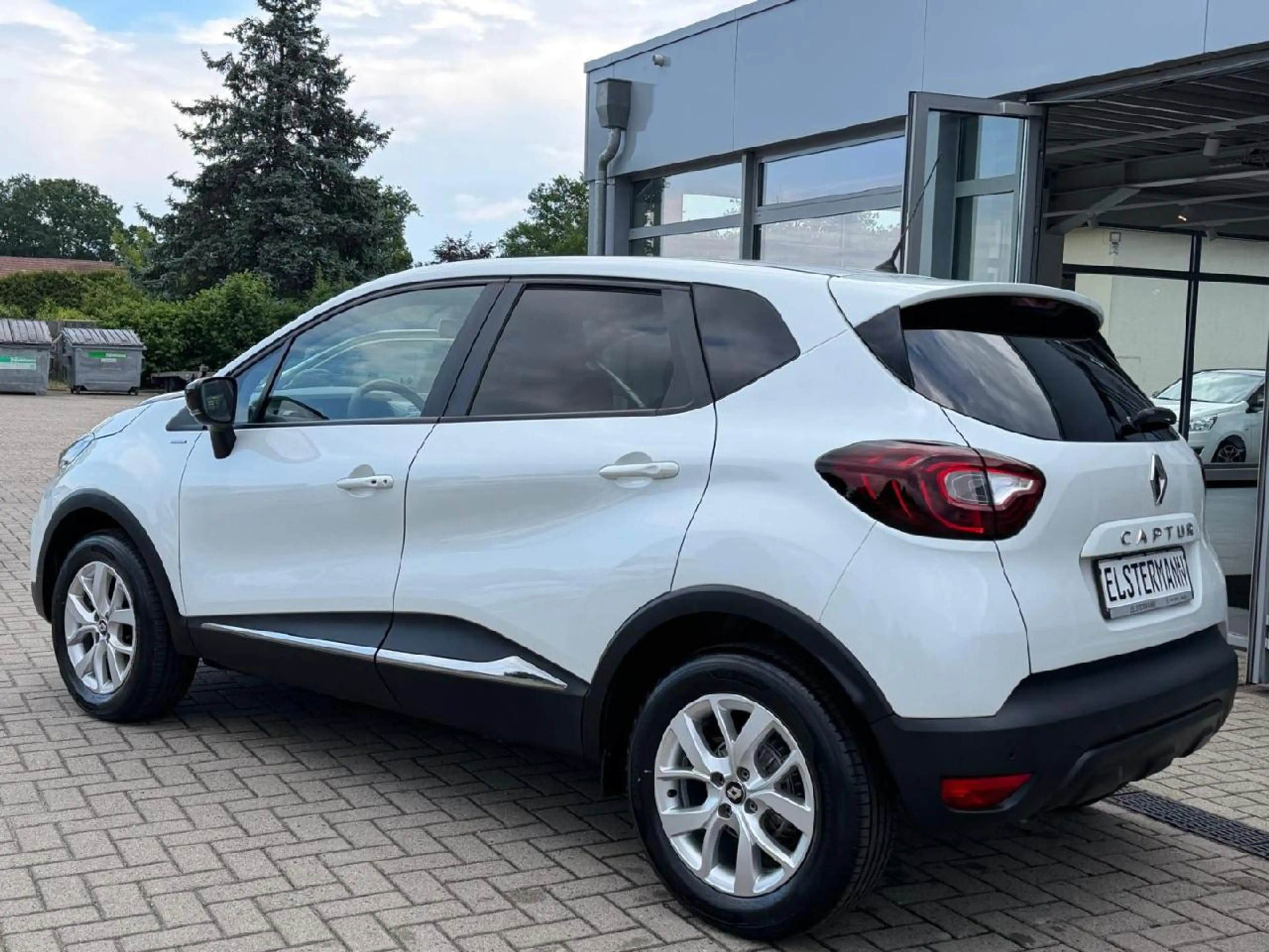 Renault Captur TCe 130 Limited — photo 6