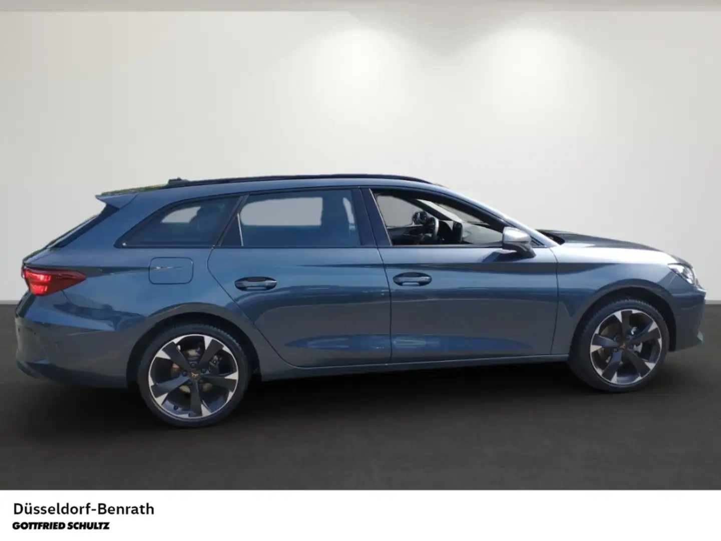 CUPRA Leon Sportstourer 1.5 eTSI 110 kW Navigation Elektrisch Grijs - 2