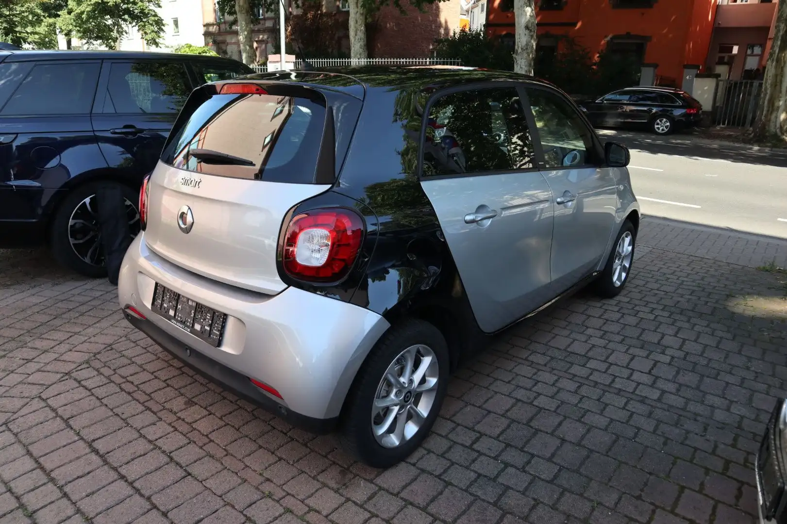 smart forFour Basis 66kW PDC Klima Sitzheizung 2.Hand Schwarz - 2