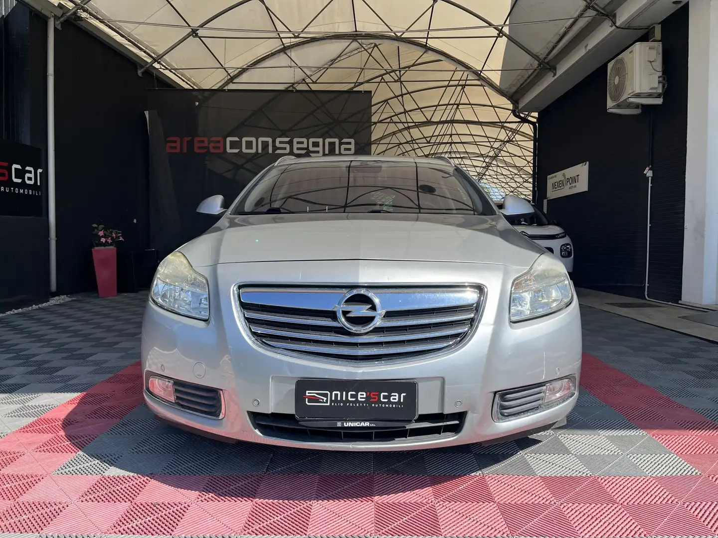 Opel Insignia 2.0 CDTI Sports Tourer Cosmo Gris - 2