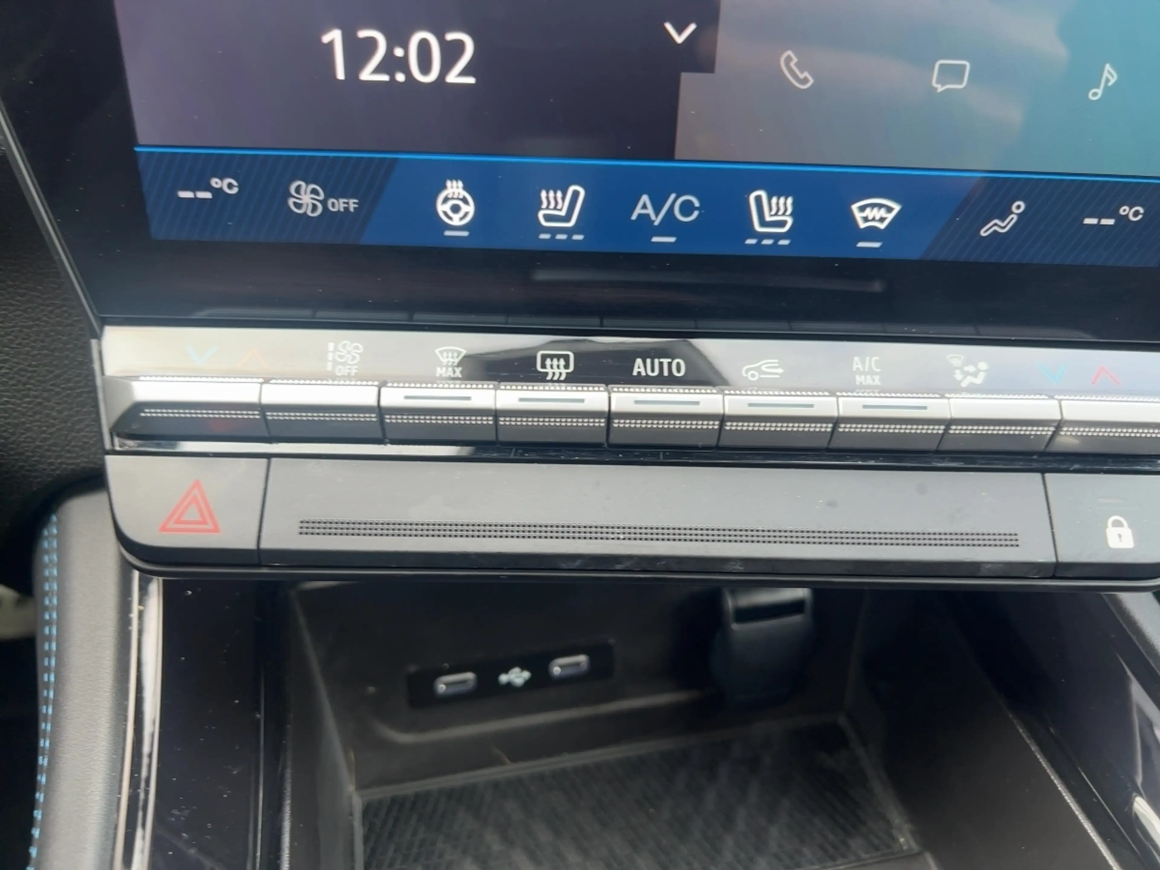 Renault Rafale 1.2 E-TECH Hybrid 200 Esprit Alpine — photo 13