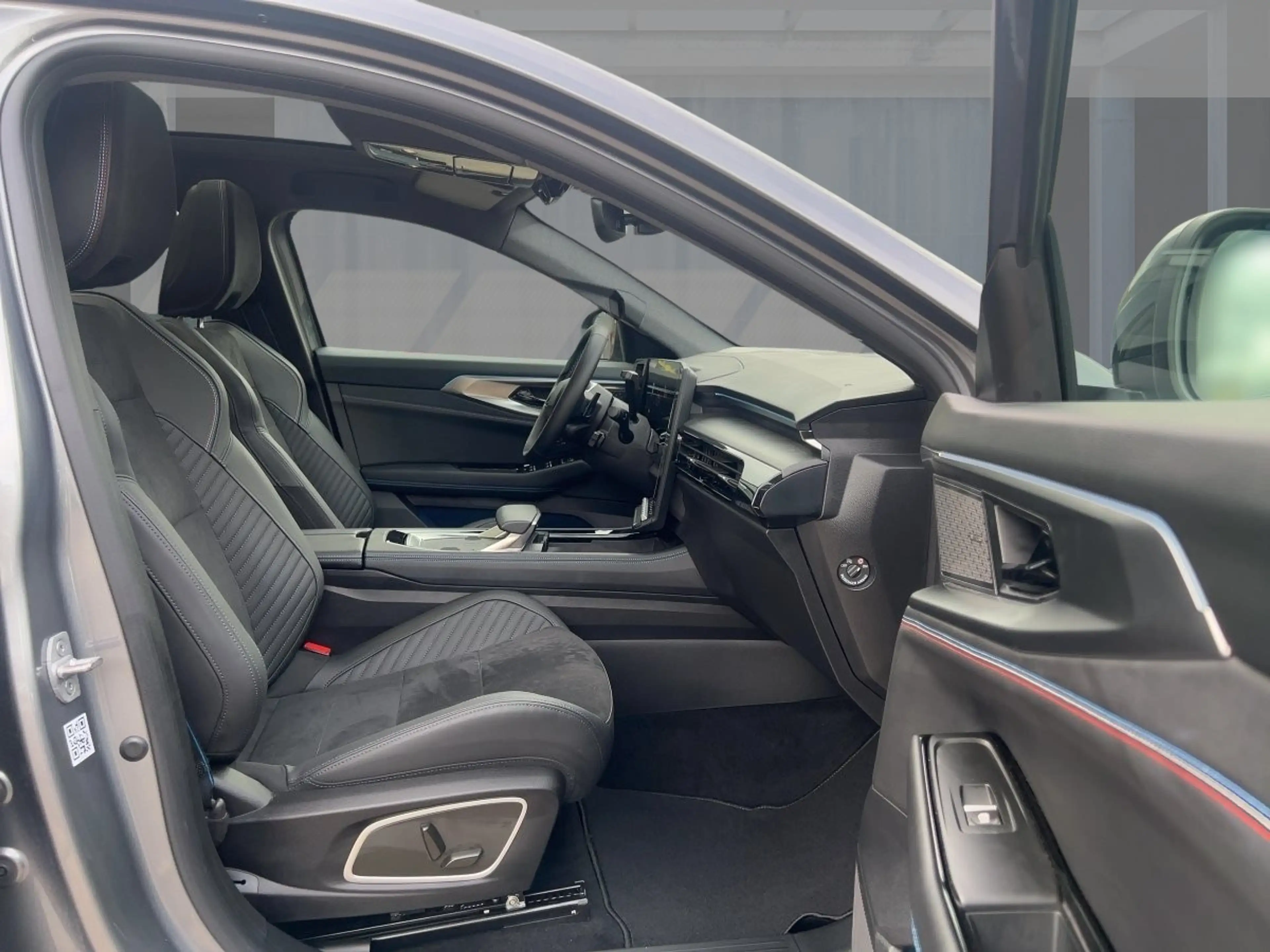 Renault Rafale 1.2 E-TECH Hybrid 200 Esprit Alpine — photo 8