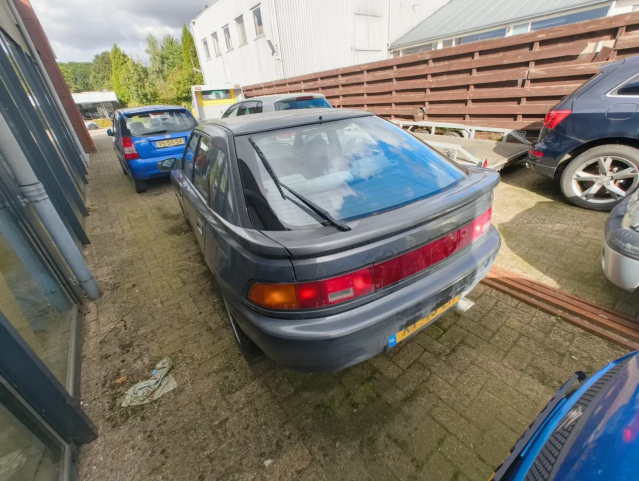 Mazda 323F 1.6 GLX – 1989 – APK, Rijd niet, foto 4
