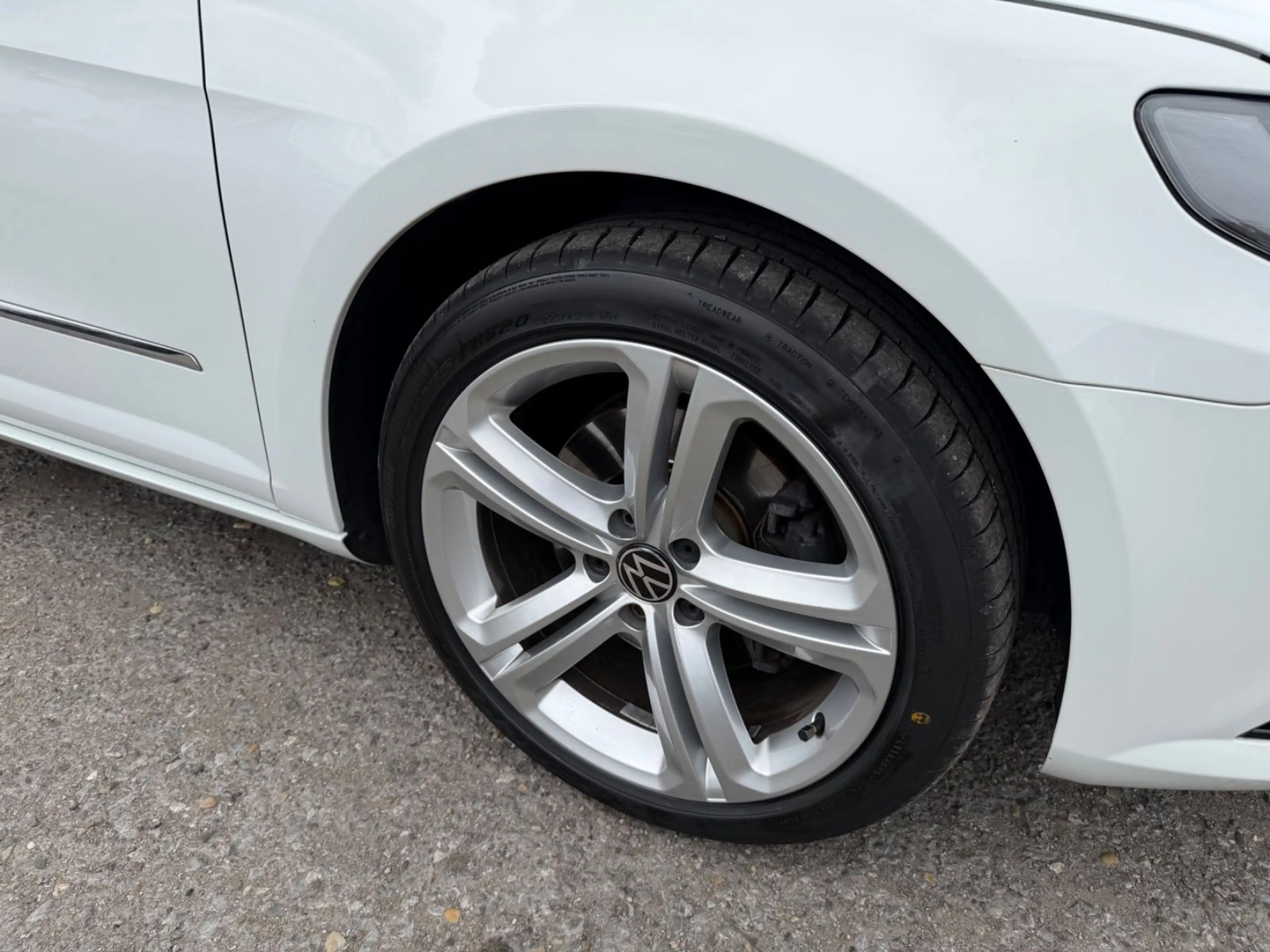 Volkswagen Passat CC 2.0 TDI DSG Navi Leder ACC Kame F1 Eu6 — photo 4
