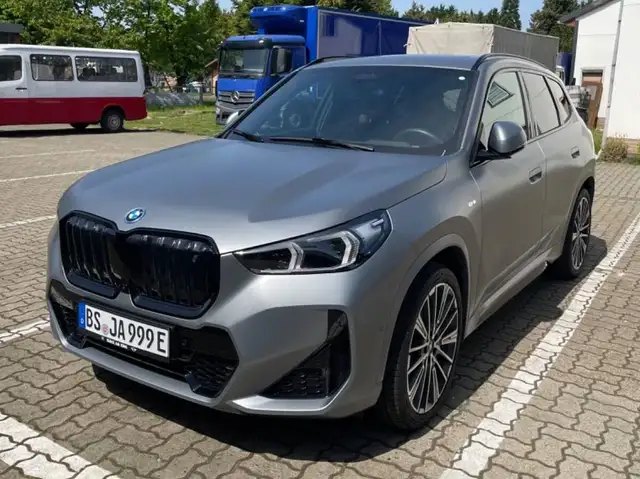 BMW iX1 iX1 30 xDrive M Sport LED Panorama