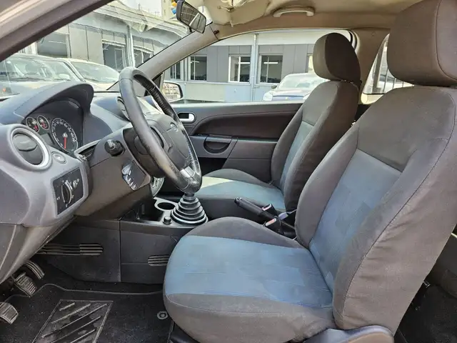 Ford Fiesta view 7